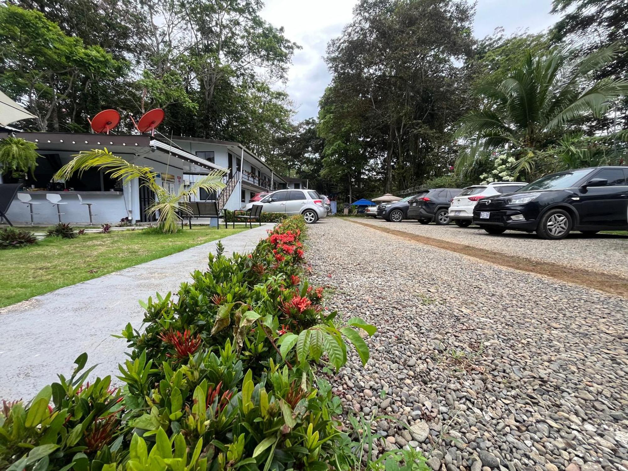 Azul Coral Hotel